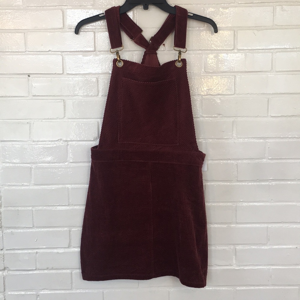 NWT✨ Burgundy corduroy overall dress